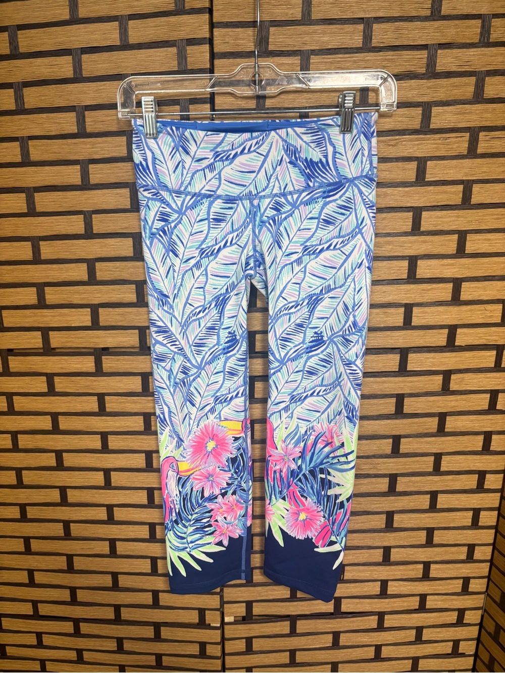 Lilly Pulitzer Luxletics Blue And White Crops Size XS